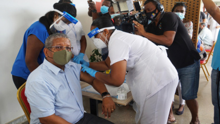 The President of Seychelles got vaccinated against COVID-19