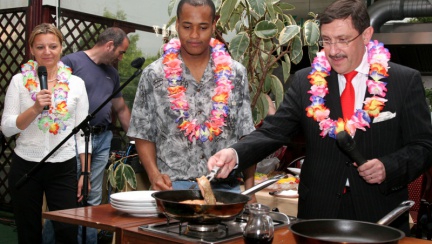 The consul of the Seychelles, a director and a student cooked for 300 guests